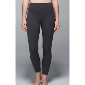 EUC lululemon High Times Crop - 8